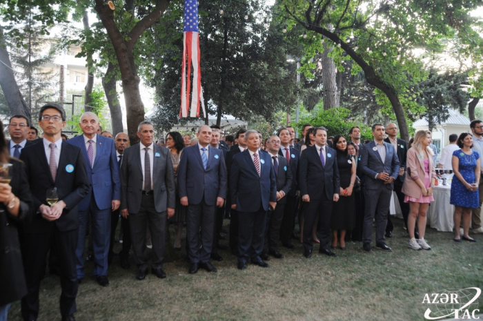 El Día de la Independencia de Estados Unidos se celebra en Bakú